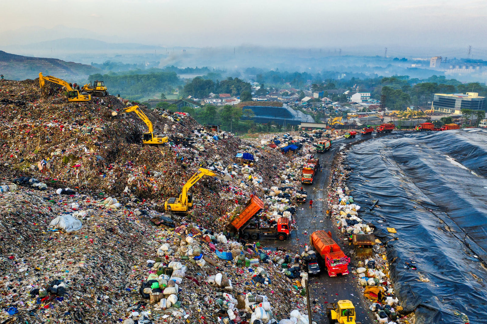 Recyclable vs compostable. Which is better to save the planet?