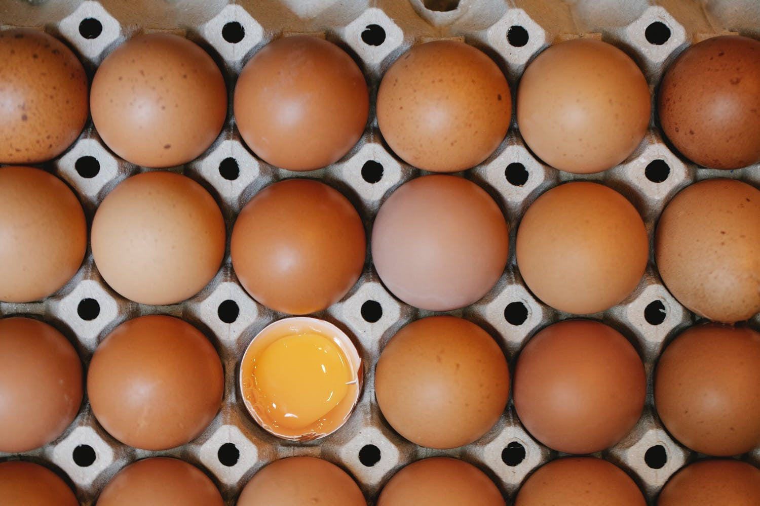 Eggs last how long!? Why, how to tell, and how to make them last longer?