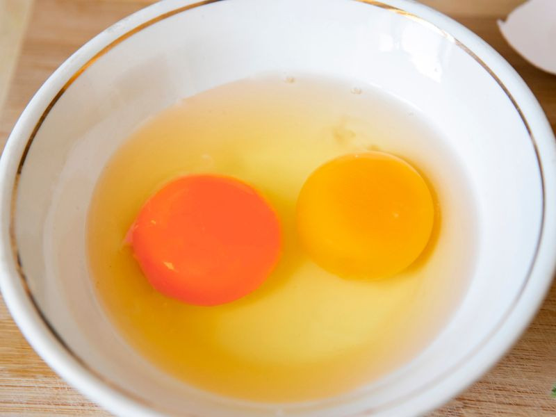 Is yolk color is no longer a great indicator of the egg's nutrition?