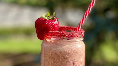 Strawberry Yogurt Smoothie